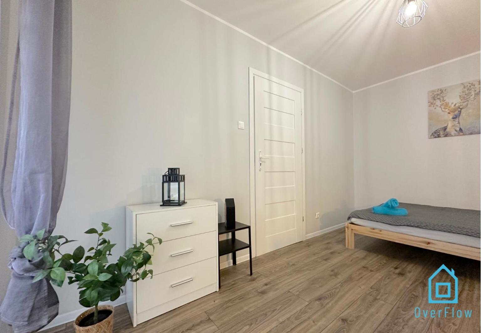 Spacious Room กดัญสก์ ภายนอก รูปภาพ